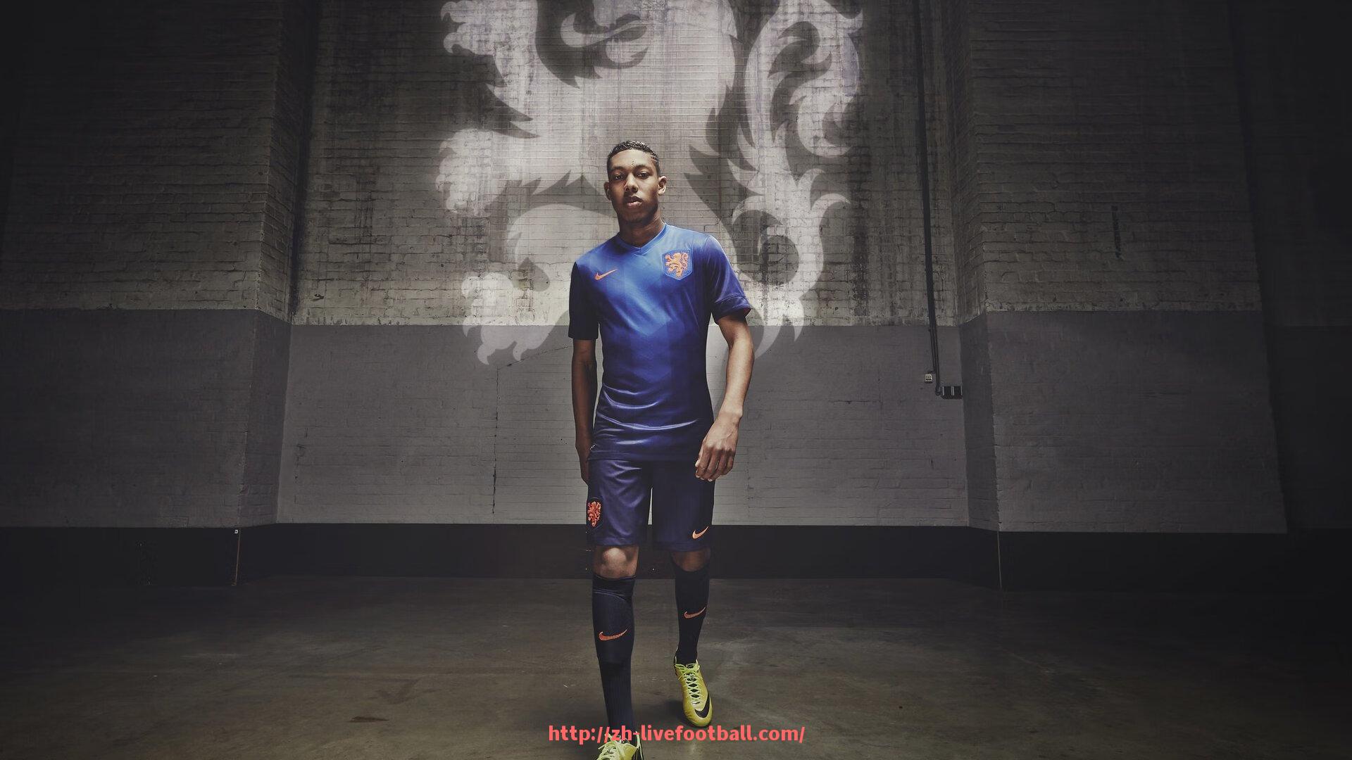 足球直播-世俱杯球队装备库存分析：周转率、积压风险与库存优化方案